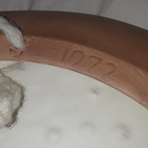 Byron Mold Vintage 1972 Ceramic Handcrafted Plate - Picture 6 of 8